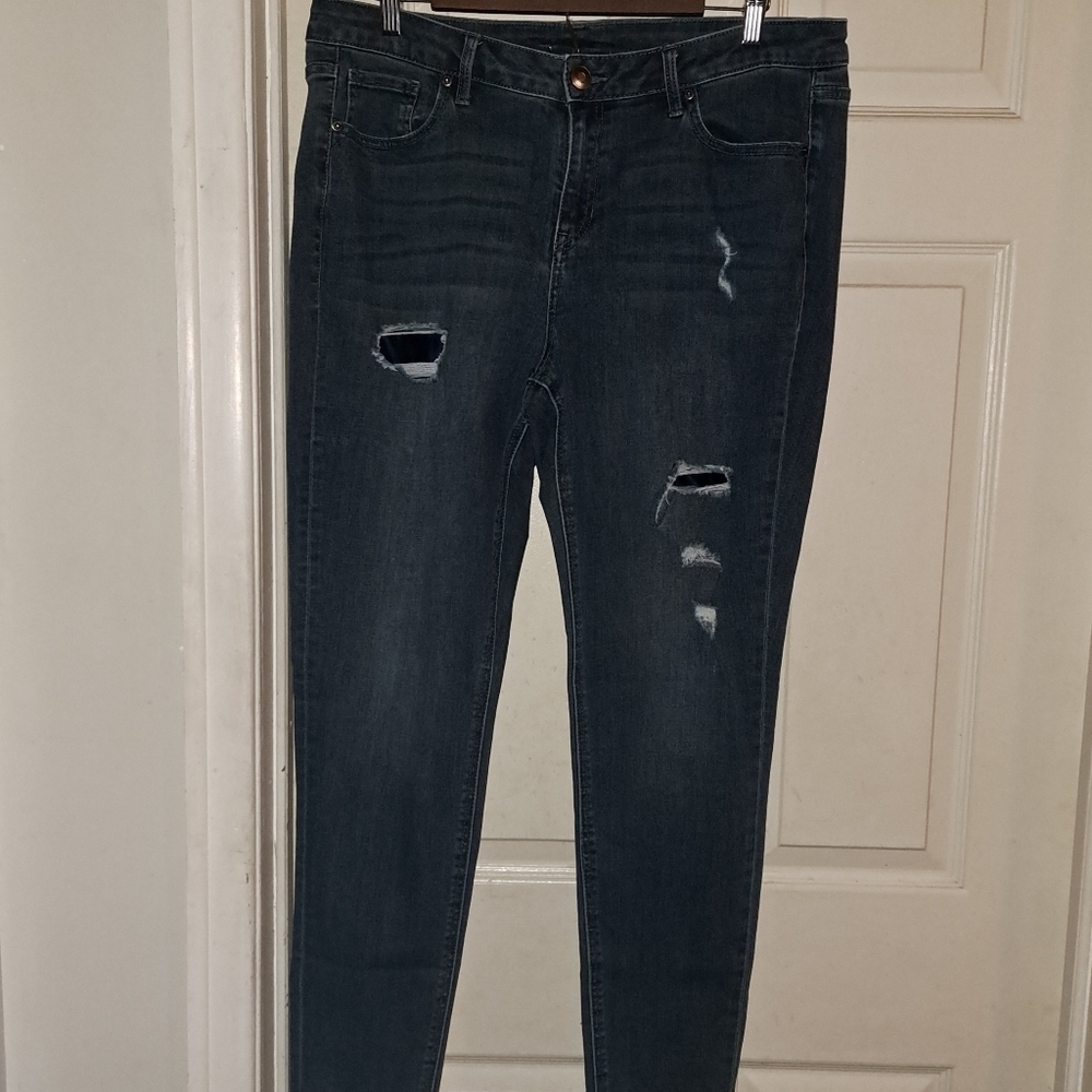 Venezia distressed jeans size 16
